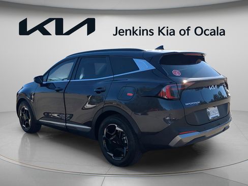 New 2026 Kia Sportage EX w/ EX Panorama Roof Package image 5