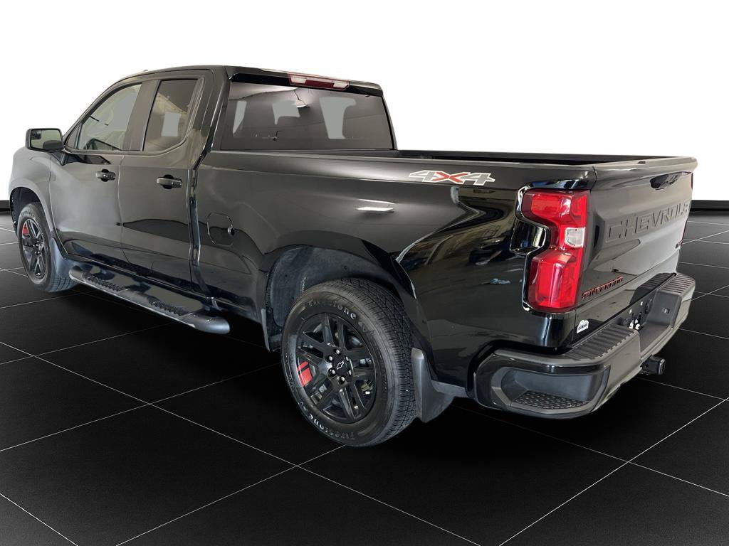 Used 2023 Chevrolet Silverado 1500 RST w/ Redline Edition AWD/4WD image 3