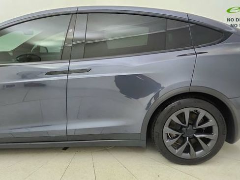 Used 2022 Tesla Model X AWD/4WD image 4