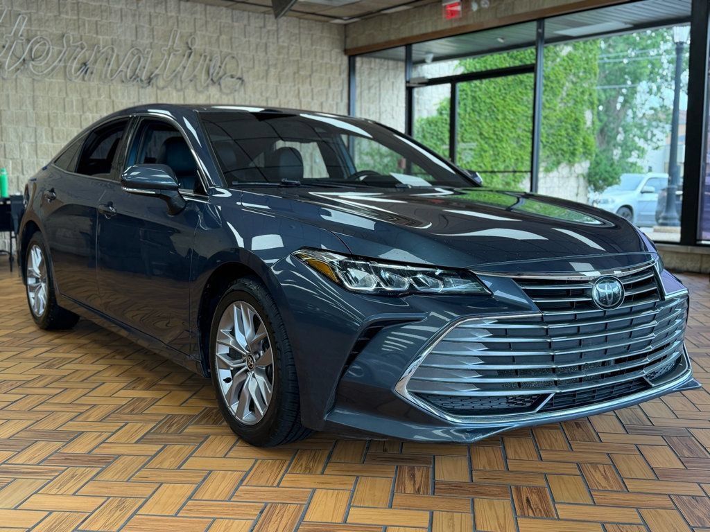 Used 2021 Toyota Avalon XLE FWD image 10