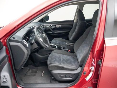 Used 2016 Nissan Rogue SV AWD/4WD image 23