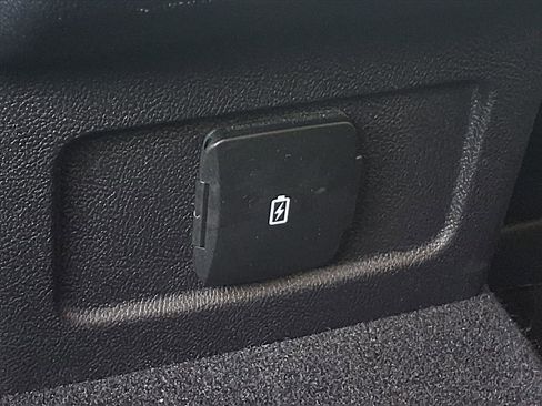 Used 2024 Lincoln Corsair Reserve image 26