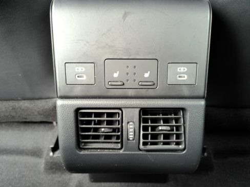 Used 2023 Toyota bZ4X Limited image 26