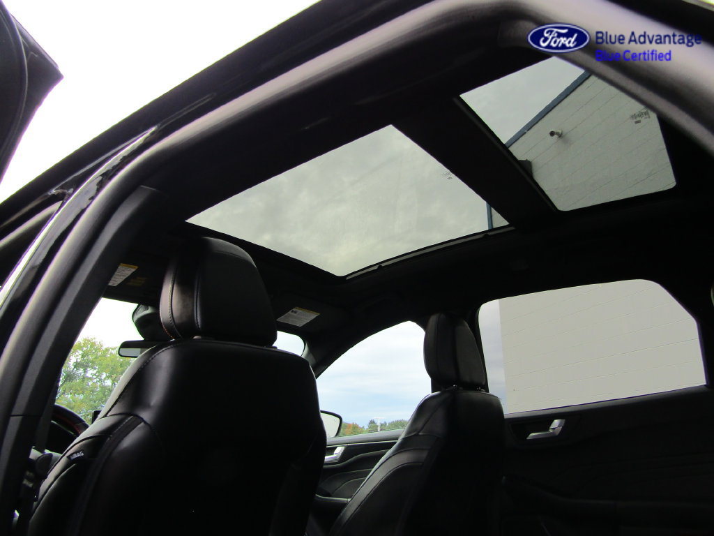 Certified 2024 Ford Escape ST-Line AWD/4WD image 5