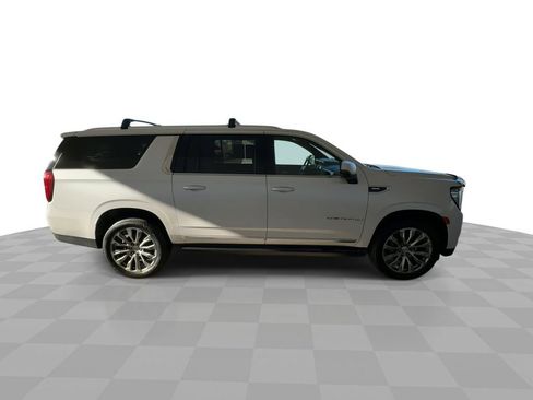 Certified 2022 GMC Yukon XL Denali image 9