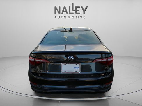 Used 2024 Volkswagen Jetta Sport image 4