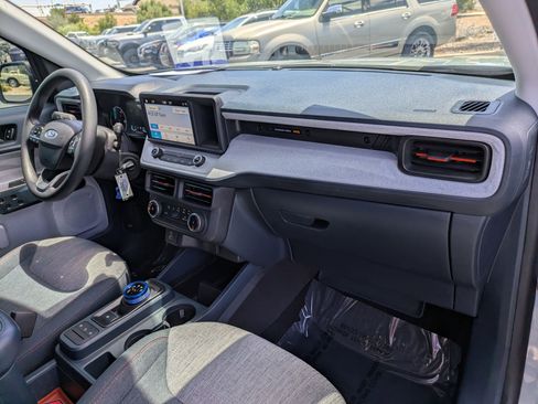 Used 2023 Ford Maverick XLT FWD image 32
