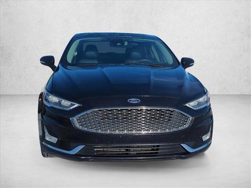 Used 2019 Ford Fusion Titanium FWD image 3