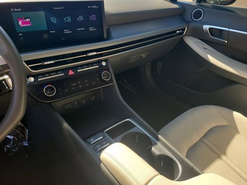 Certified 2024 Hyundai Sonata SEL image 32