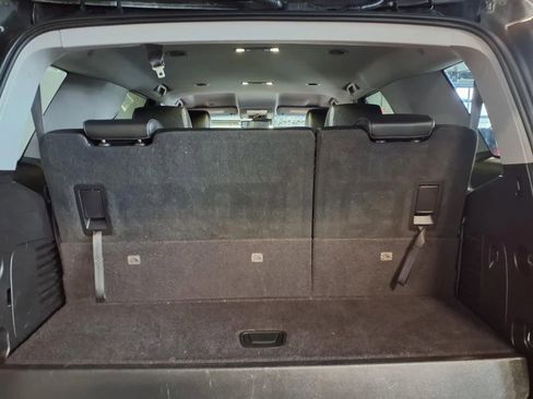 Used 2017 Chevrolet Tahoe LT image 6