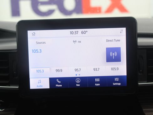 Used 2021 Ford Explorer Limited w/ Equipment Group 301A AWD/4WD image 11