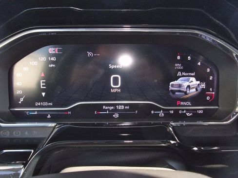 Used 2024 GMC Sierra 1500 Elevation image 23