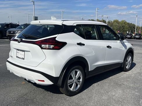 New 2025 Nissan Kicks Play S image 25