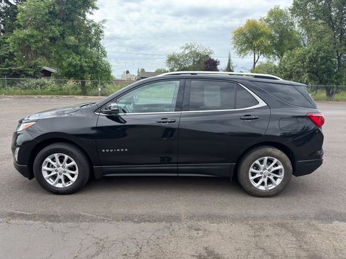 Used 2019 Chevrolet Equinox LT w/ Sun & Navigation Package AWD/4WD image 5