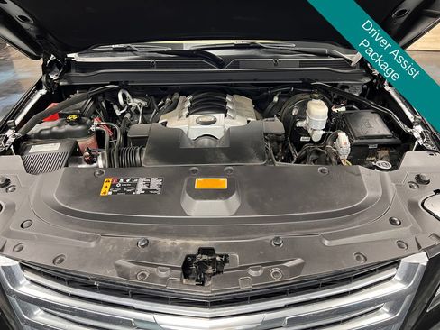 Used 2020 Cadillac Escalade Platinum AWD/4WD image 4