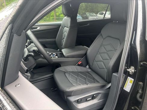 New 2026 Volkswagen Atlas Cross Sport SE AWD/4WD image 11