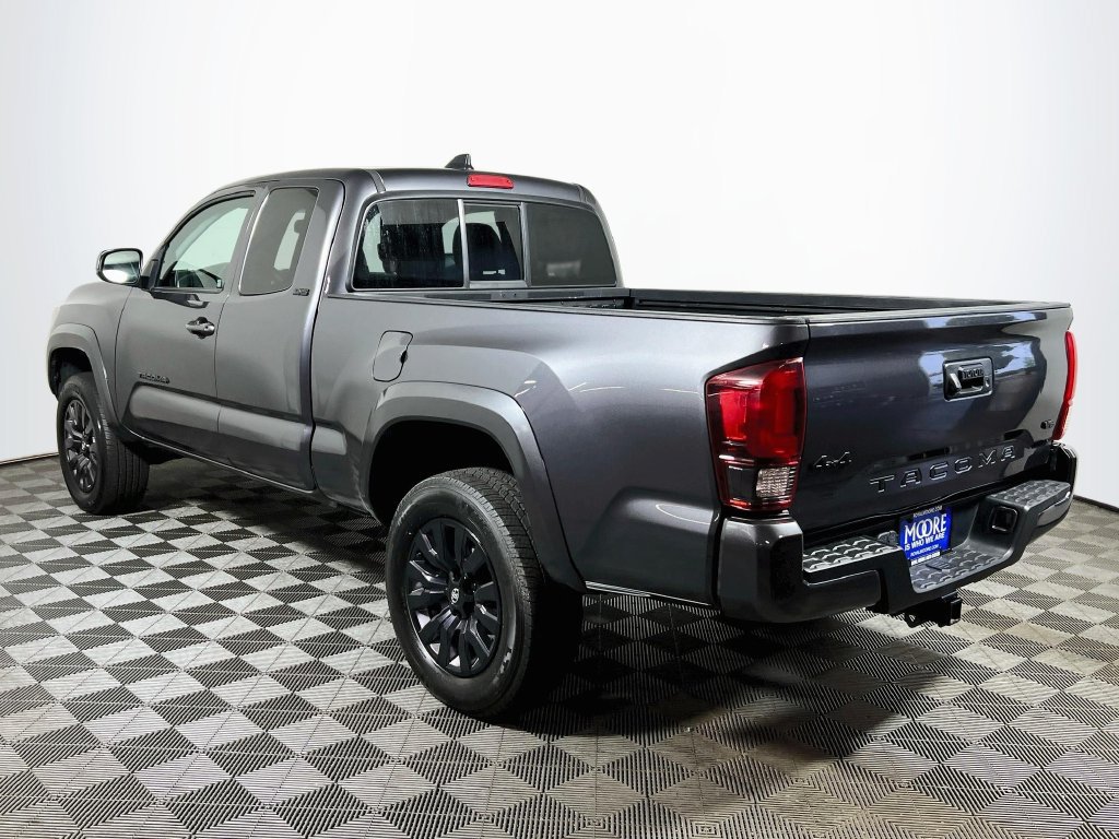 Certified 2022 Toyota Tacoma SR5 w/ Black Out Package (TMS) AWD/4WD image 5
