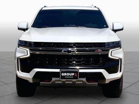 Used 2022 Chevrolet Tahoe Z71 w/ Luxury Package AWD/4WD image 4