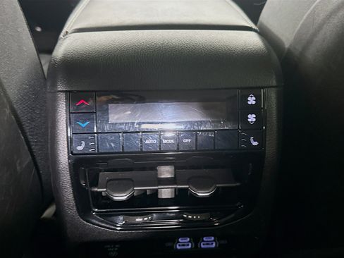 Used 2023 Jeep Grand Cherokee L Limited image 26