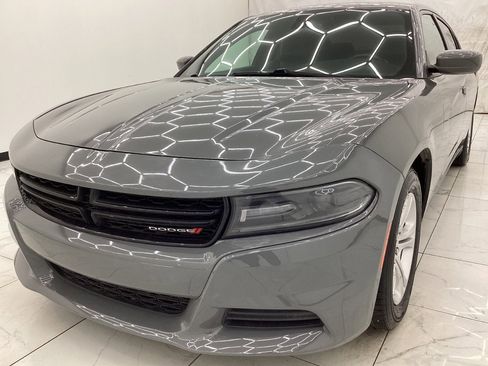 Used 2019 Dodge Charger SXT w/ Leather Interior Group image 1