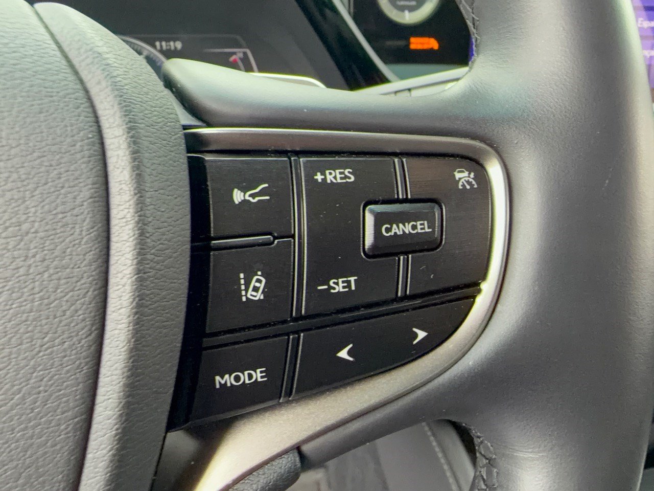 Certified 2025 Lexus ES 350 w/ Premium Package FWD image 20