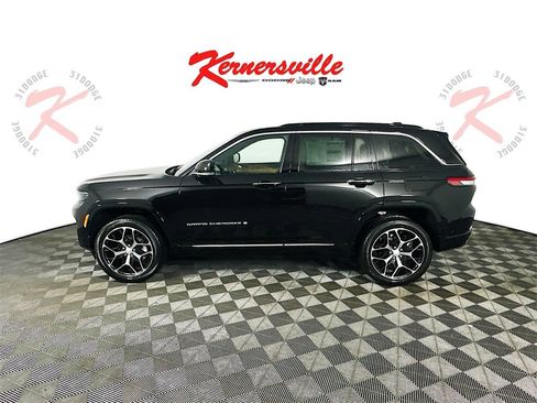 New 2025 Jeep Grand Cherokee Summit image 4