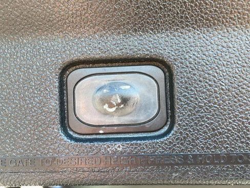 Certified 2018 Ford Explorer Limited w/ Equipment Group 301A AWD/4WD image 31