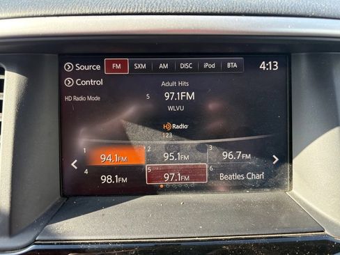 Used 2020 Nissan Pathfinder S AWD/4WD image 16