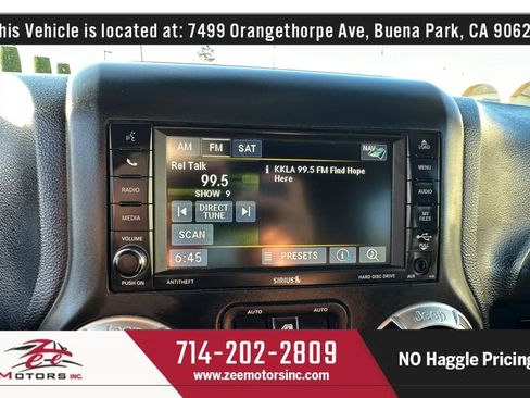 Used 2016 Jeep Wrangler Rubicon w/ Power Convenience Group AWD/4WD image 34
