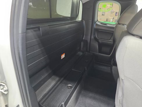 Used 2020 Toyota Tacoma SR image 26