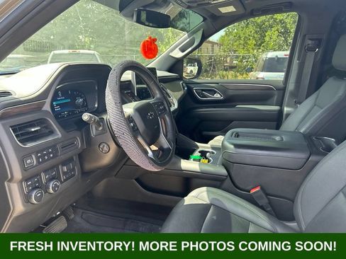 Used 2023 Chevrolet Tahoe Z71 w/ Luxury Package AWD/4WD image 8