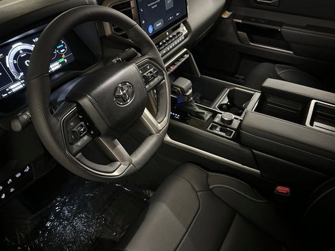 New 2026 Toyota Tundra Limited AWD/4WD image 9