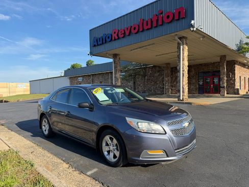 Used 2013 Chevrolet Malibu LS w/ Protection Package FWD image 1