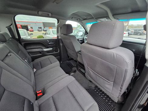 Used 2018 Chevrolet Silverado 1500 LT w/ Texas Edition image 19