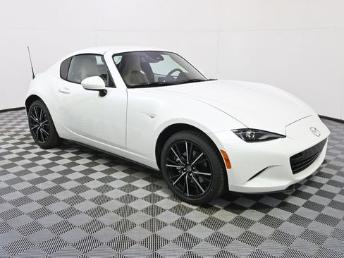 New 2026 MAZDA MX-5 Miata RF Grand Touring RWD image 8
