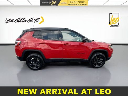 Used 2023 Jeep Compass Trailhawk w/ Trailhawk Convenience Group image 8