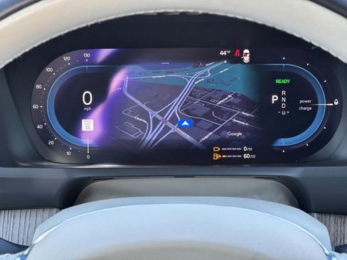 Certified 2024 Volvo XC90 T8 Ultimate w/ Protection Package Premier image 13