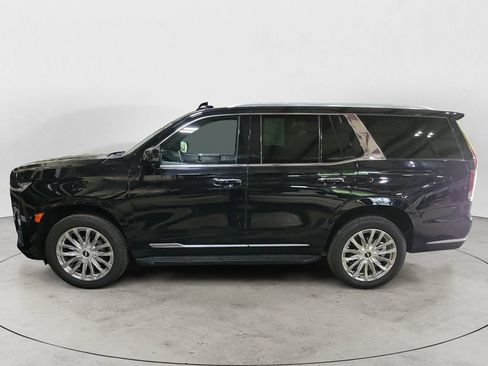 Used 2021 Cadillac Escalade Premium Luxury AWD/4WD image 2