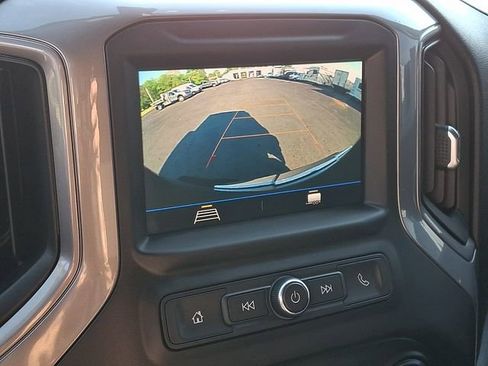 Used 2021 Chevrolet Silverado 1500 Custom Trail Boss AWD/4WD image 4