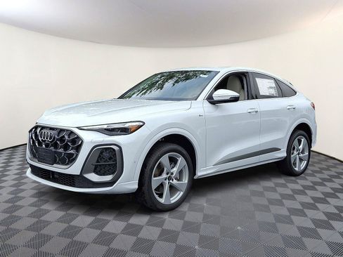New 2026 Audi Q5 Premium Plus AWD/4WD image 3