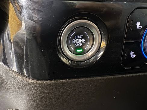 Used 2024 Chevrolet Silverado 1500 LT image 31