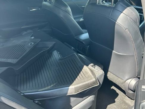 Used 2023 Toyota Venza Nightshade AWD/4WD image 9