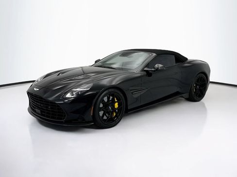 New 2026 Aston Martin Vanquish Convertible RWD image 9