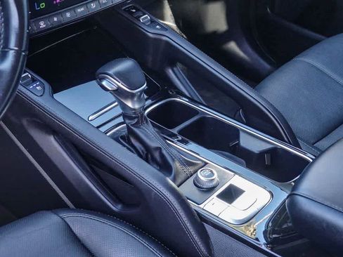 Used 2023 Kia Telluride EX w/ EX Captain's Chair Package image 18