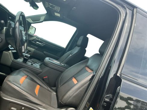 Used 2022 GMC Sierra 1500 AT4 w/ AT4 Premium Package AWD/4WD image 9