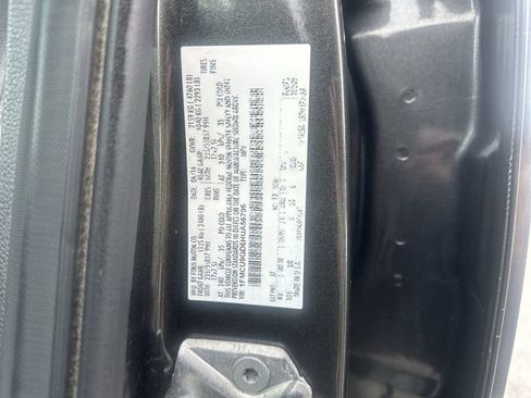 Used 2017 Ford Escape SE w/ SE Leather Comfort Package image 31