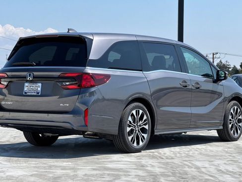 New 2026 Honda Odyssey Elite image 4