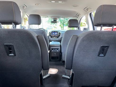 Used 2021 Chevrolet Traverse LT AWD/4WD image 53
