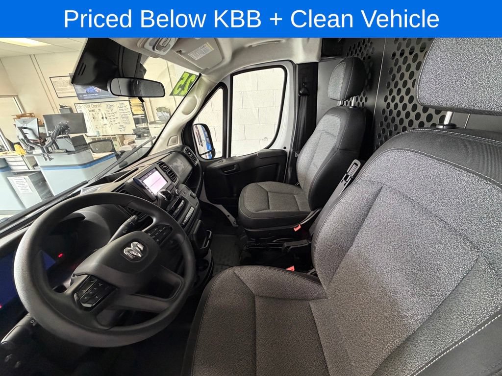 Used 2025 RAM ProMaster 2500 w/ U-Haul Equipment Group FWD image 9