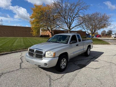 Used 2007 Dodge Dakota SLT